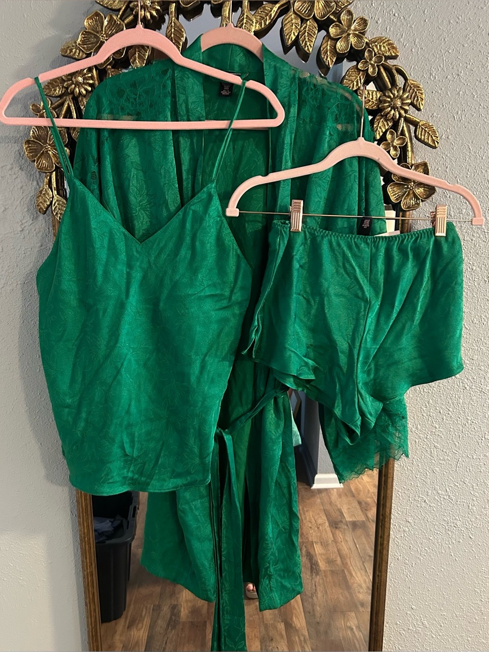 Victoria’s Secret Draped Back Jacquard Cami Set and Robe Set in Verdant Green